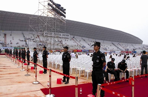 2019年5月湖北省潛江市龍蝦節活動維穩現場